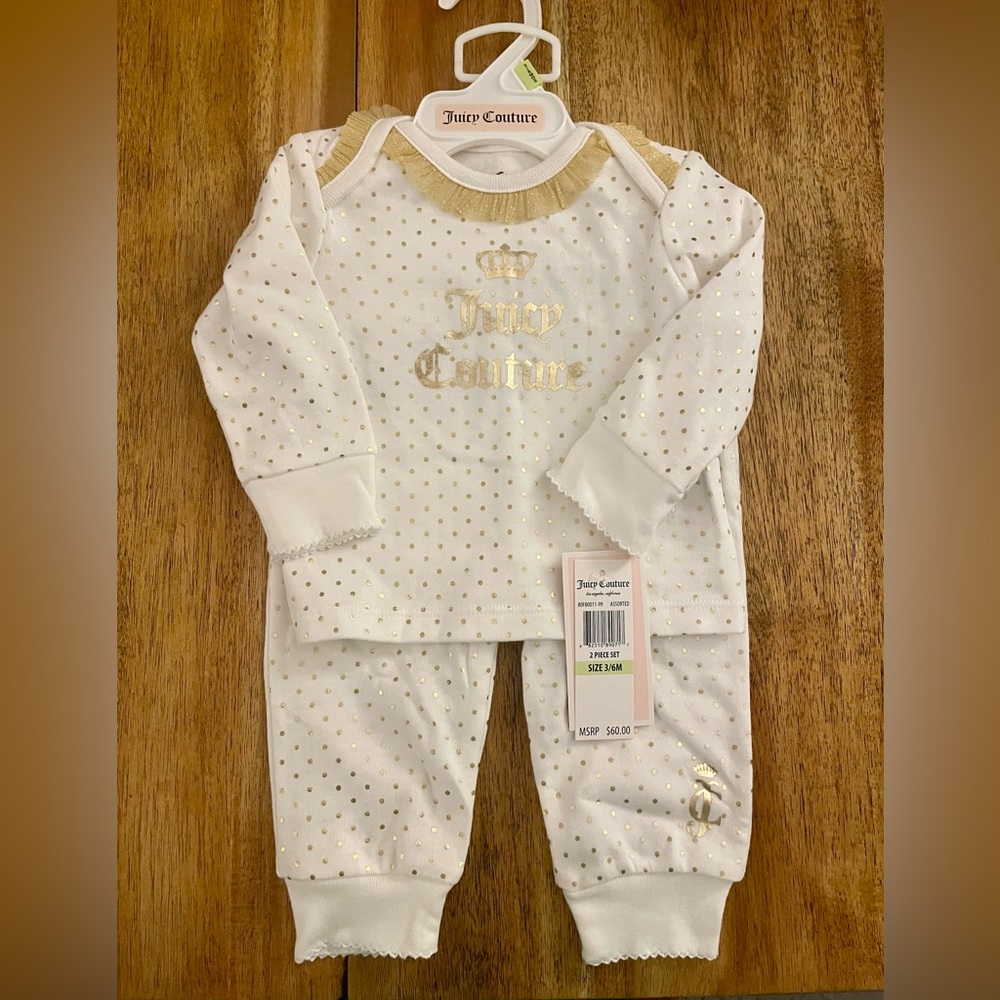 Juicy Couture Baby Outfit in White and Gold